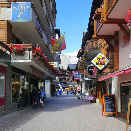 Amasaas Appartement-fewo- Dusche Und Bad- Wc- 3 Schlafraeume 7-bettwohnung Nr- 3 By Interhome * Saas-Fee